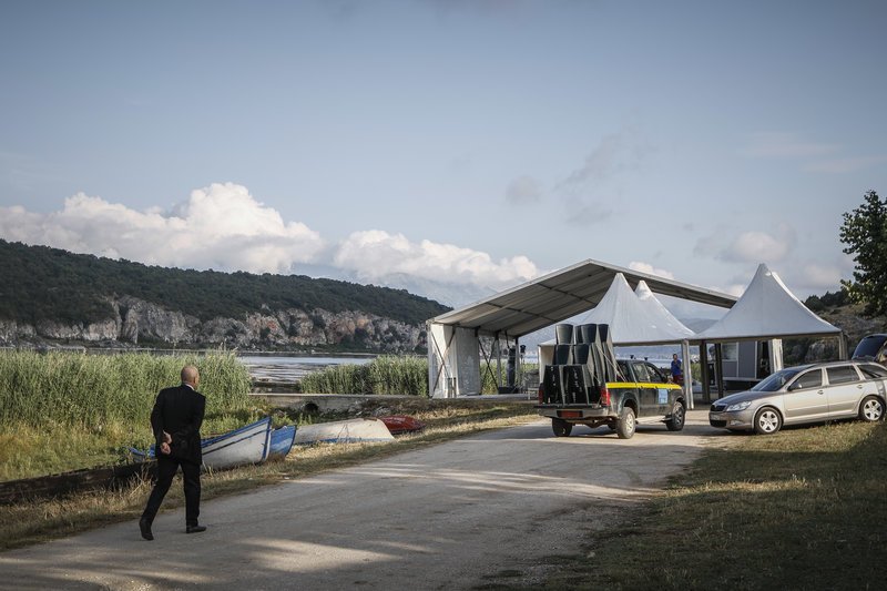Δείτε καρέ- καρέ την υπογραφή της ιστορικής συμφωνίας Τσίπρα- Ζάεφ [εικόνες & βίντεο] | iefimerida.gr 19