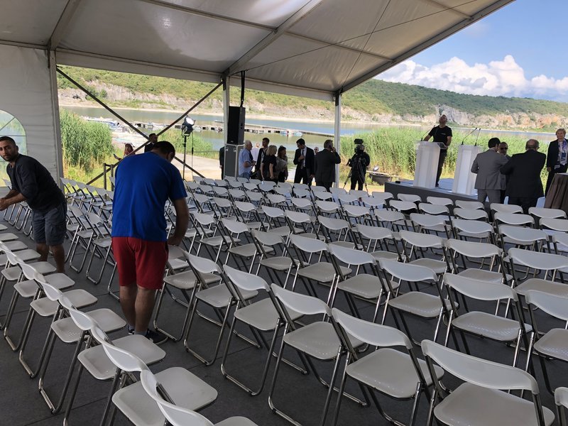 Δείτε καρέ- καρέ την υπογραφή της ιστορικής συμφωνίας Τσίπρα- Ζάεφ [εικόνες & βίντεο] | iefimerida.gr 14