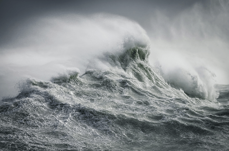 Η άγρια ομορφιά των κυμάτων -Σαν γλυπτά [εικόνες] | iefimerida.gr 4