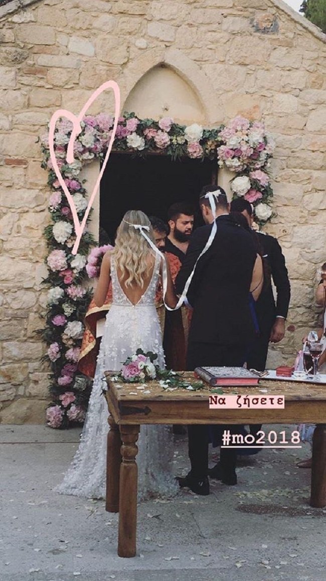 Παντρεύτηκε ο Μιχάλης Σηφάκης -Ο παραδοσιακός γάμος στην Κρήτη [εικόνες]  | iefimerida.gr 6