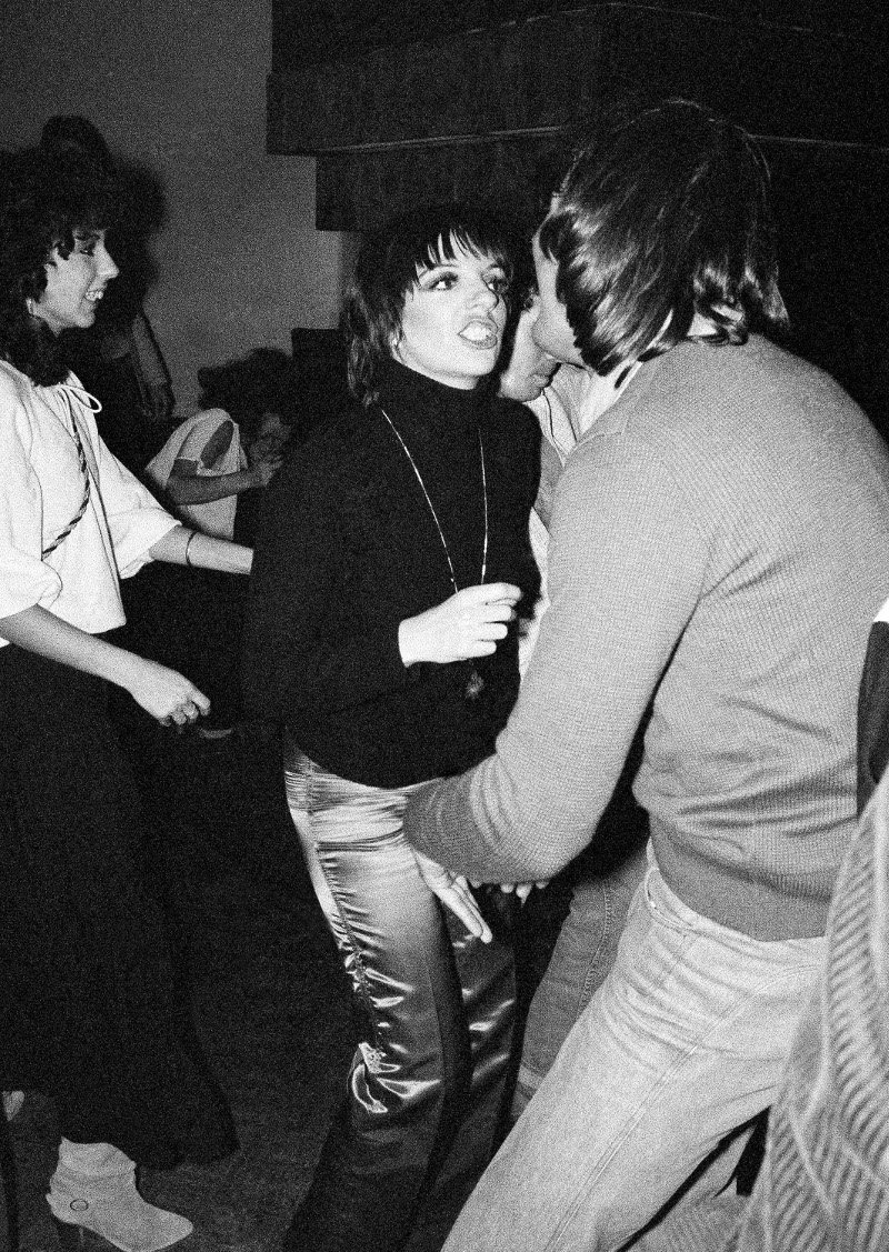 Μια ματιά στο διάσημο «Studio 54»: Τα μπαλκόνια του σεξ, η Μινέλι και τα απαγορευμένα καπέλα [εικόνες & βίντεο] | iefimerida.gr 2