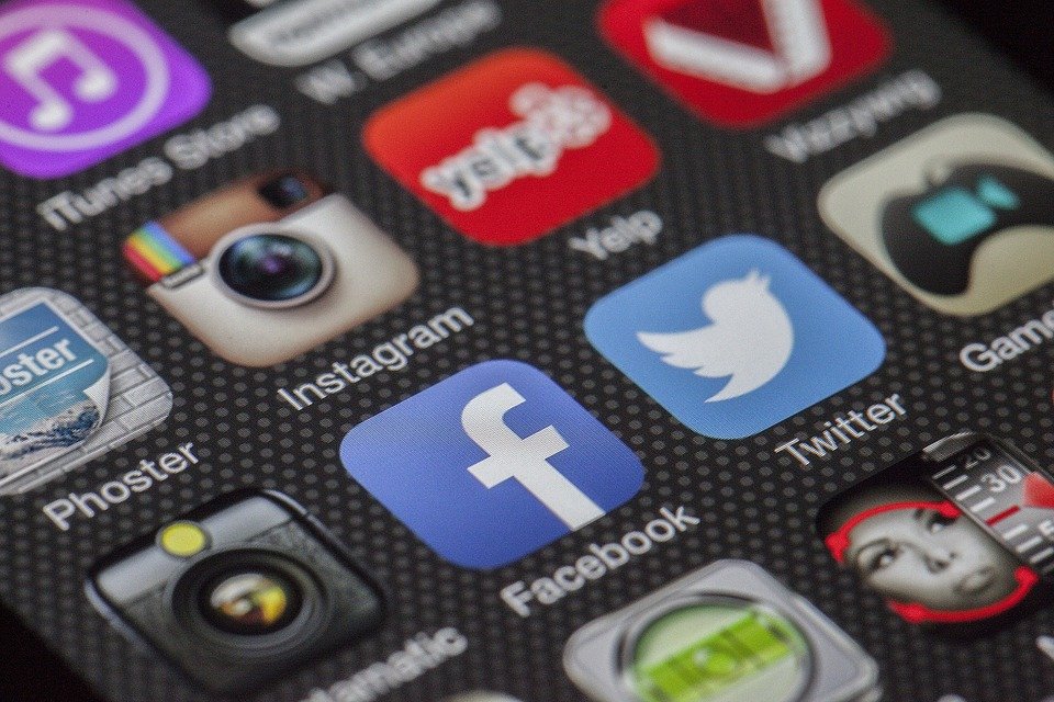Πατέντα του Facebook παρακολουθεί την τηλεόραση των χρηστών -Κάτι σαν AGB | iefimerida.gr 0