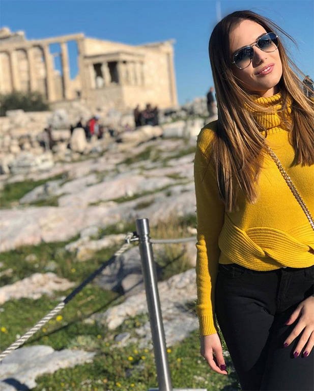 Η φοιτήτρια, σούπερ σέξι κόρη του Ζόραν Ζάεφ -«Βασίλισσα» της σέξι πόζας στο Instagram [εικόνες] | iefimerida.gr 1