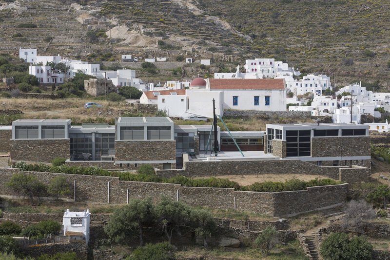 Εξωτερική άποψη του Μουσείου Μαρμαροτεχνίας του Δικτύου Μουσείων του Πολιτιστικού Ιδρύματος Ομίλου Πειραιώς © ΠΙΟΠ, φωτ. Νίκος Δανιηλίδης.
