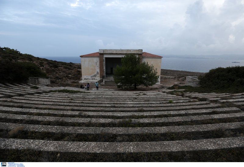 Το Der Spiegel σκύβει ευλαβικά στη Μακρόνησο: Το νησί μιας σκοτεινής εποχής [εικόνες] | iefimerida.gr 6