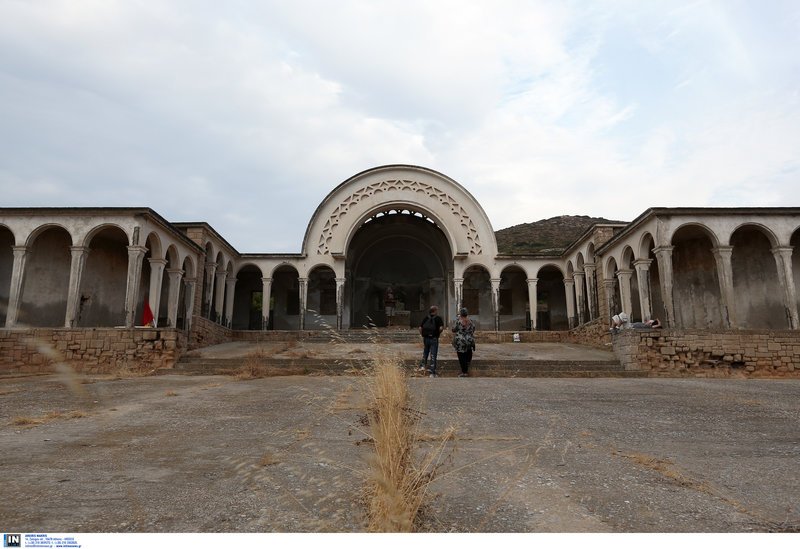 Το Der Spiegel σκύβει ευλαβικά στη Μακρόνησο: Το νησί μιας σκοτεινής εποχής [εικόνες] | iefimerida.gr 2