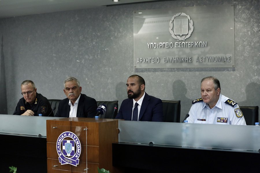 Η συνέντευξη Τύπου Τόσκα-Τζανακόπουλου και των αρχηγών ΕΛΑΣ και Πυροσβεστικής