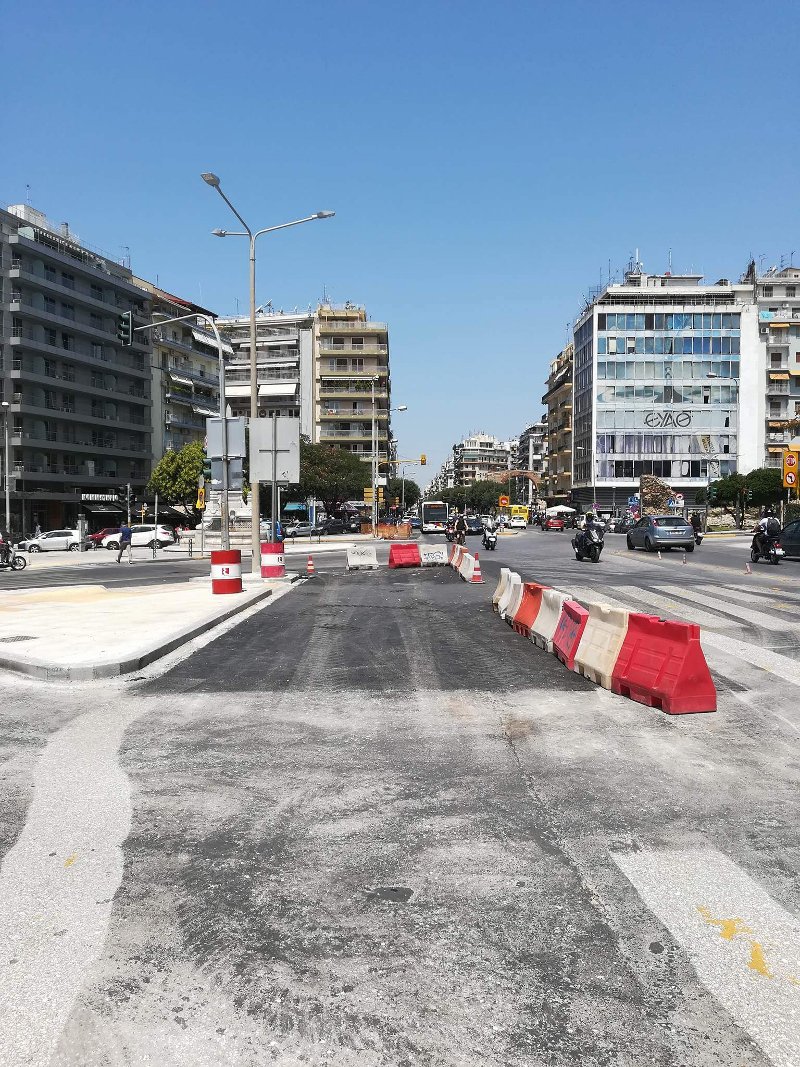 Το σημείο που θα δοθεί στην κυκλοφορία στο ύψος του Σταθμού "Συντριβάνι", μπροστά στη Δ.Ε.Θ