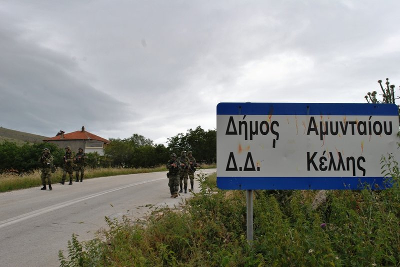 Πάνοπλοι «ράμπο» του ελληνικού στρατού σε ασκήσεις κοντά στη μεθόριο Ελλάδας-ΠΓΔΜ [εικόνες] | iefimerida.gr 1