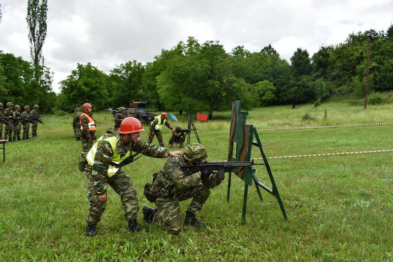 Πάνοπλοι «ράμπο» του ελληνικού στρατού σε ασκήσεις κοντά στη μεθόριο Ελλάδας-ΠΓΔΜ [εικόνες] | iefimerida.gr 10