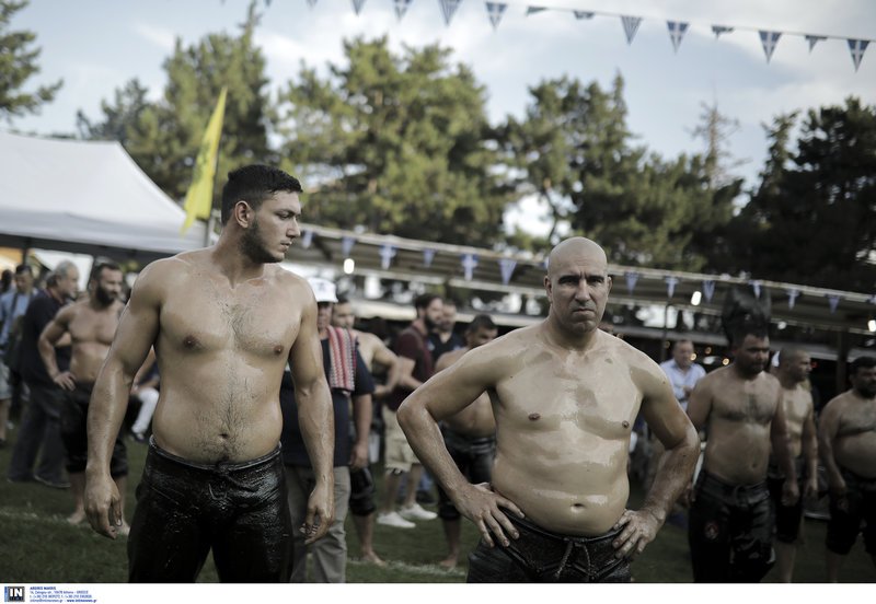 Θεσσαλονίκη: Εντυπωσιακοί αγώνες πάλης στον Σοχό [εικόνες] | iefimerida.gr 6