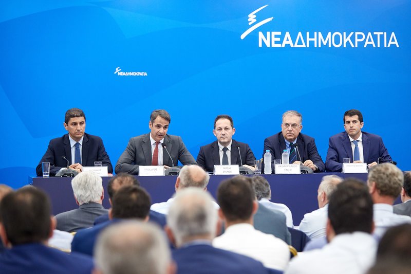 Ο πρόεδρος της ΝΔ δεσμεύτηκε να συναντάται συχνά με τους προέδρους των επιμελητηρίων -Φωτογραφία: Intimenews/ΠΑΠΑΜΗΤΣΟΣ ΔΗΜΗΤΡΗΣ
