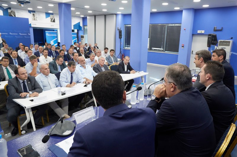 Ο Κ. Μητσοτάκης συναντήθηκε με 42 προέδρους επιμελητηρίων -Φωτογραφία: Intimenews/ΠΑΠΑΜΗΤΣΟΣ ΔΗΜΗΤΡΗΣ