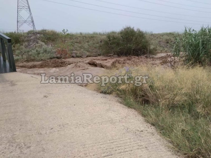 Καλοκαιρινό μπουρίνι σάρωσε Αθήνα & Κεντρική Ελλάδα -Καταιγίδες και σήμερα [βίντεο] | iefimerida.gr 7