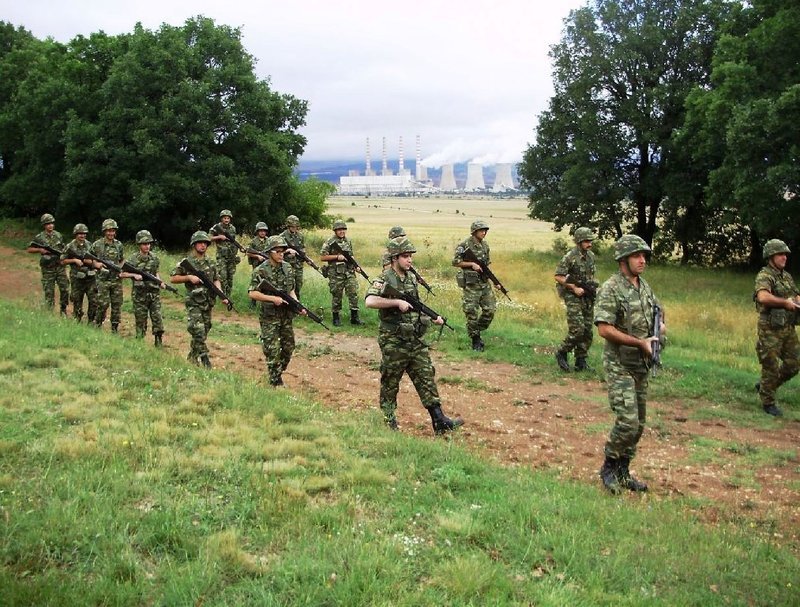 Πάνοπλοι «ράμπο» του ελληνικού στρατού σε ασκήσεις κοντά στη μεθόριο Ελλάδας-ΠΓΔΜ [εικόνες] | iefimerida.gr 12