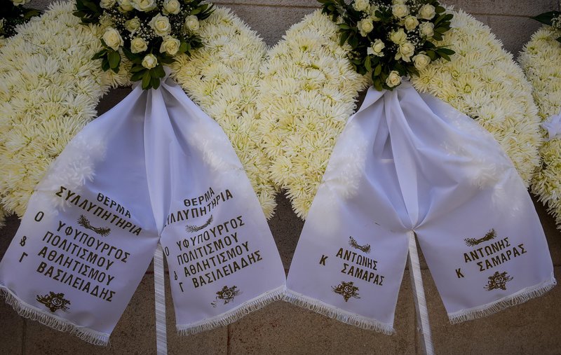 Το τελευταίο αντίο στον Σωκράτη Κόκκαλη τζούνιορ -Βουβός θρήνος στην κηδεία [εικόνες] | iefimerida.gr 55