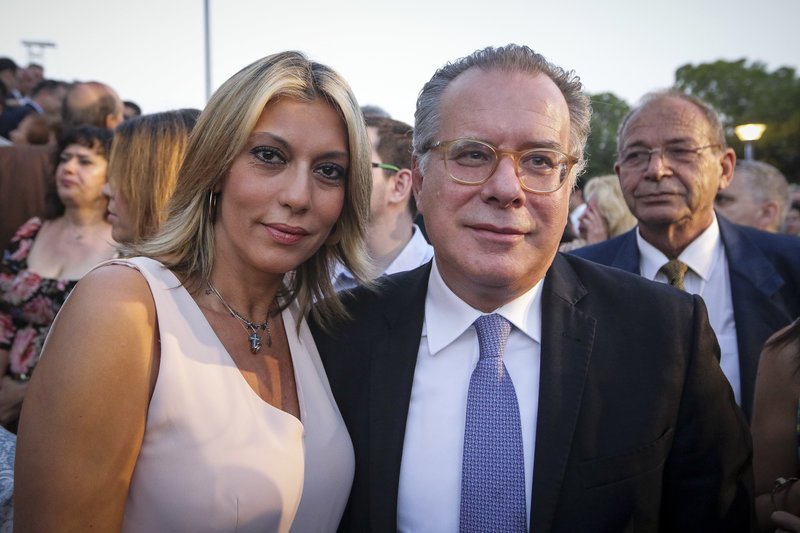 Αννα Καραμανλή, Γιώργος Κουμουτσάκος.