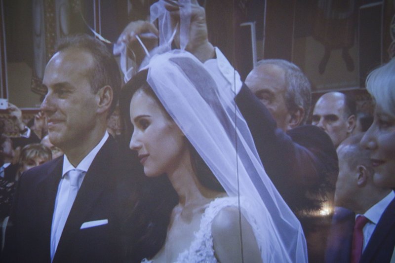 Το ζευγάρι στο... videowall.