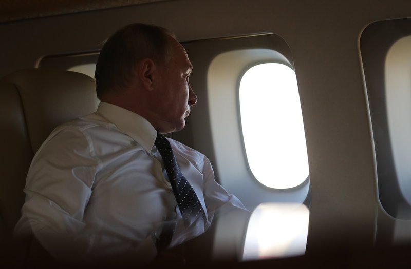 Ποιο Air Force One; Ο Πούτιν έχει ιπτάμενο παλάτι, με χρυσές ντουζιέρες [εικόνες]  | iefimerida.gr 1