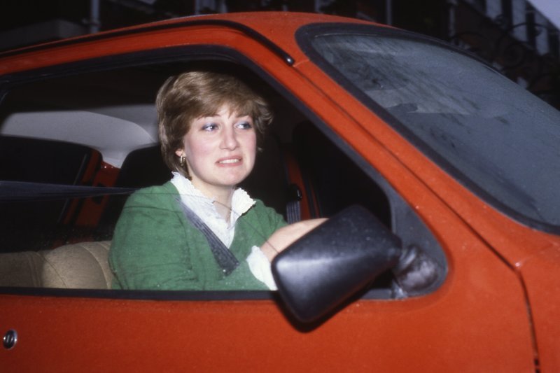 Καμίλα: Γιατί ο Κάρολος δεν την παντρεύτηκε από την αρχή και την κράτησε ερωμένη επί 35 χρόνια [εικόνες] | iefimerida.gr 2