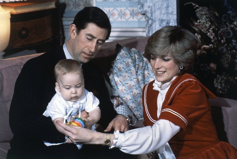 Καμίλα: Γιατί ο Κάρολος δεν την παντρεύτηκε από την αρχή και την κράτησε ερωμένη επί 35 χρόνια [εικόνες] | iefimerida.gr 5