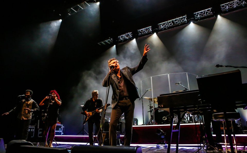 Αρχίζει η προπώληση για τον Bryan Ferry στο Ηρώδειο -«Τσουχτερές» οι τιμές | iefimerida.gr 1