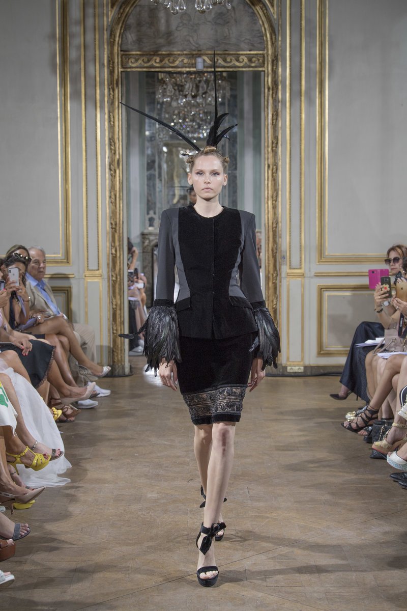 Η νέα συλλογή της Σίλιας Κριθαριώτη είναι ένας ύμνος στη γυναίκα -Αφιερωμένη στη μητέρα της [εικόνες] | iefimerida.gr 4