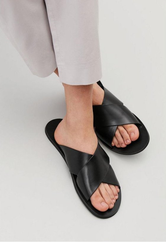 Ανδρική μόδα: Πώς να φορέσετε τα σανδάλια για να μην σας κοροϊδεύουν [εικόνες] | iefimerida.gr 0