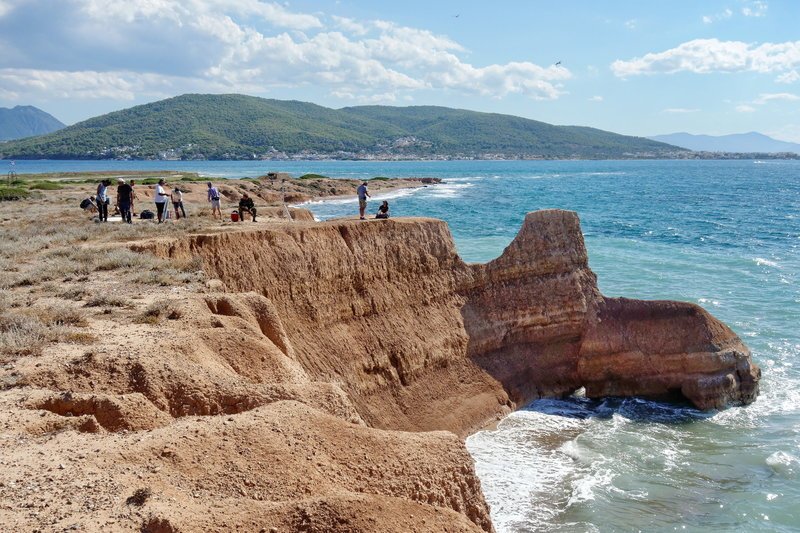 Εστησαν σκηνικό στην Ανάβυσσο για τα γυρίσματα ταινίας με τον Θοδωρή Αθερίδη [εικόνες] | iefimerida.gr 0