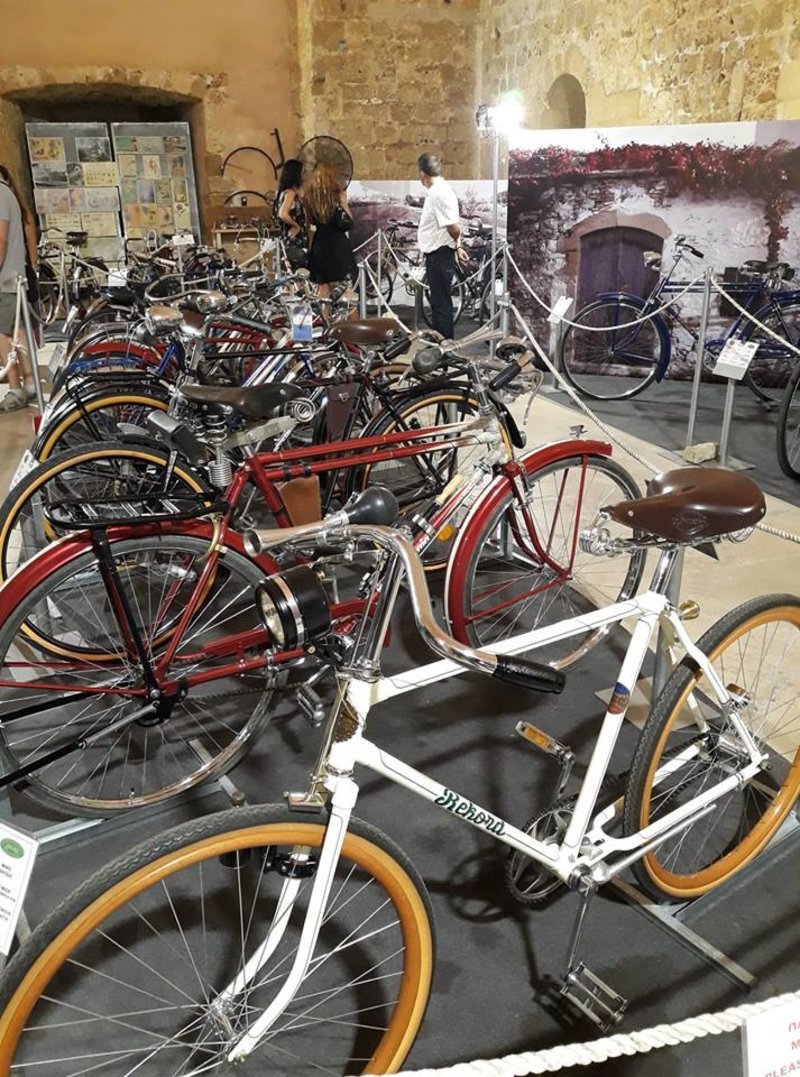 Ορθοπεταλιές με «ματρακάδες» στα Χανιά -Ποδήλατα από τις αρχές του 20ου αιώνα [εικόνες]  | iefimerida.gr 4