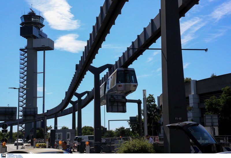 Το εναέριο τρένο από το μέλλον στο Ντίσελντορφ -Εκεί οι επιβάτες «πετάνε» [εικόνες] | iefimerida.gr 3