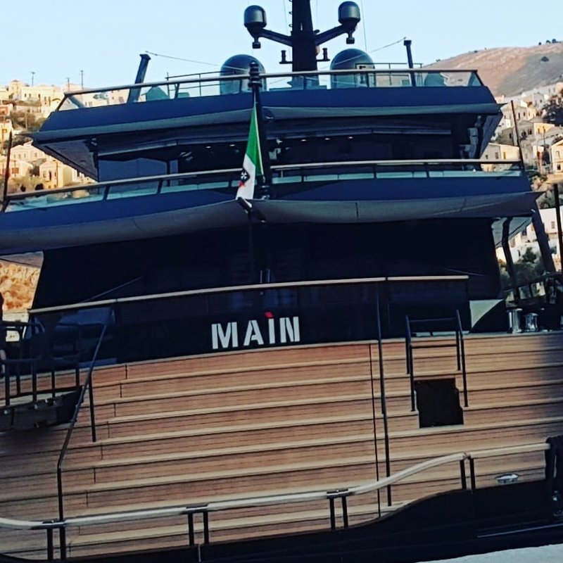 Το πολυτελές σκάφος του Τζόρτζιο Αρμάνι