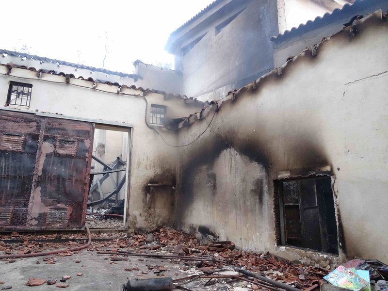 Η φωτιά κατέστρεψε το Λύρειο Ιδρυμα -65 ορφανά παιδιά χωρίς στέγη [εικόνες] | iefimerida.gr 0