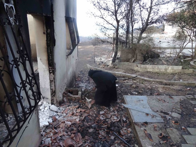 Η φωτιά κατέστρεψε το Λύρειο Ιδρυμα -65 ορφανά παιδιά χωρίς στέγη [εικόνες] | iefimerida.gr 2