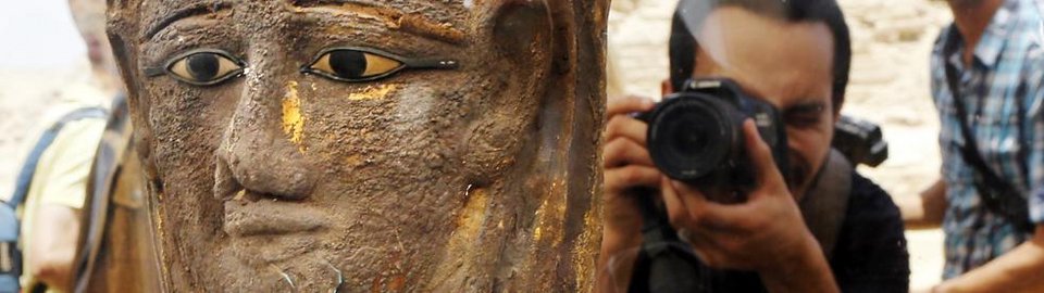 Αίγυπτος: Βρήκαν επιχρυσωμένη μάσκα, αρχαιοελληνικής τεχνικής, πάνω σε μούμια [εικόνες]   | iefimerida.gr 1