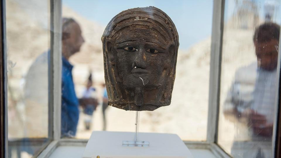 Αίγυπτος: Βρήκαν επιχρυσωμένη μάσκα, αρχαιοελληνικής τεχνικής, πάνω σε μούμια [εικόνες]   | iefimerida.gr 0