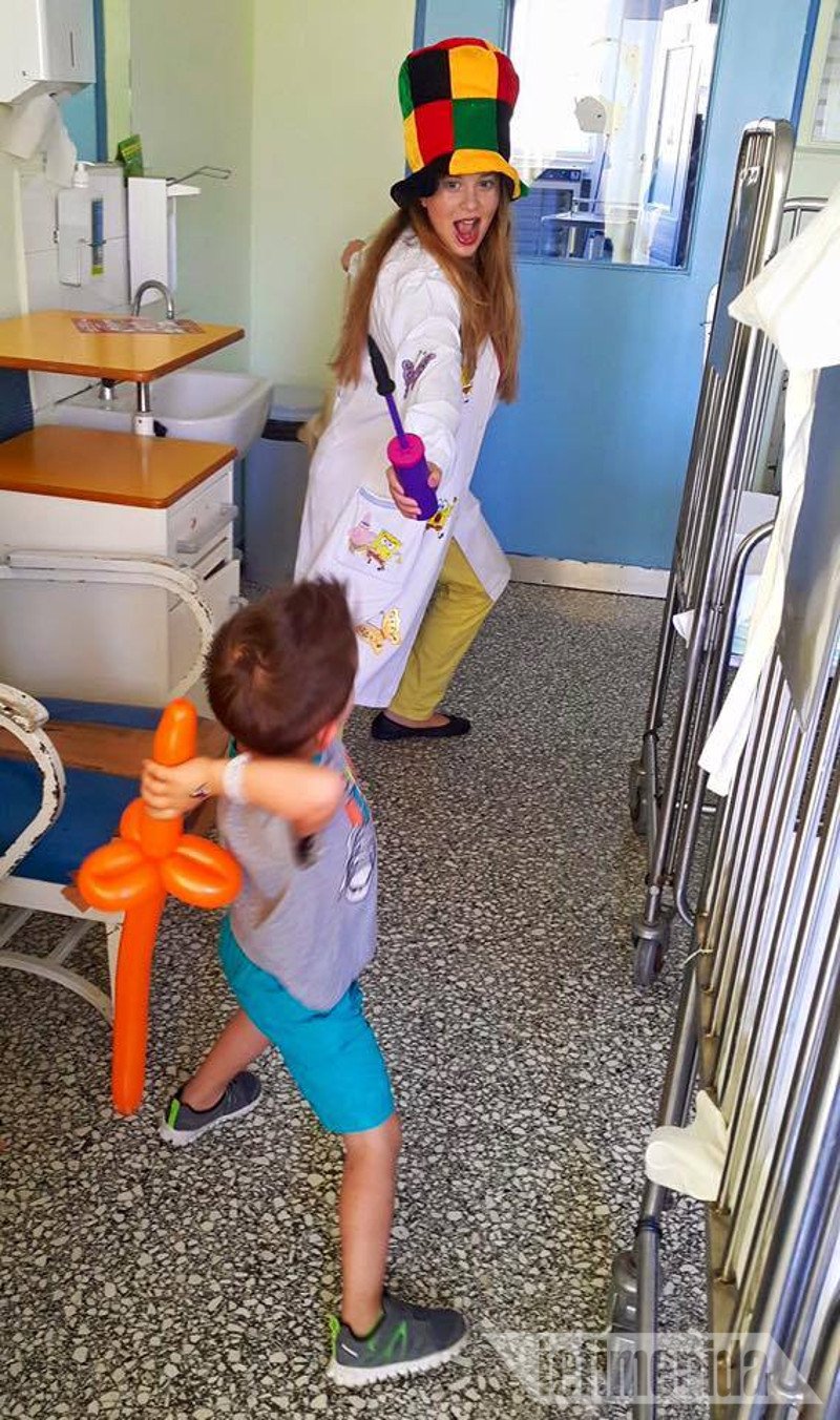 Η Μελένια όλων των παιδιών: Η μοναδική κλόουν-γιατρός στην Ελλάδα [εικόνες & βίντεο] | iefimerida.gr 0