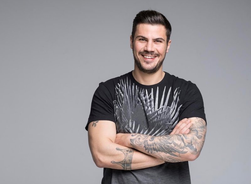 Αυτή είναι η ομάδα του Bake Off Greece -Στην κριτική επιτροπή ο Πετρετζίκης [εικόνες] | iefimerida.gr 1