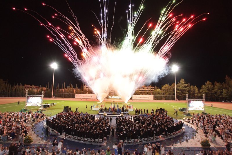 Deree Commencement 2018: Ολα όσα έγιναν στην αποφοίτηση του Deree [εικόνες] | iefimerida.gr 1