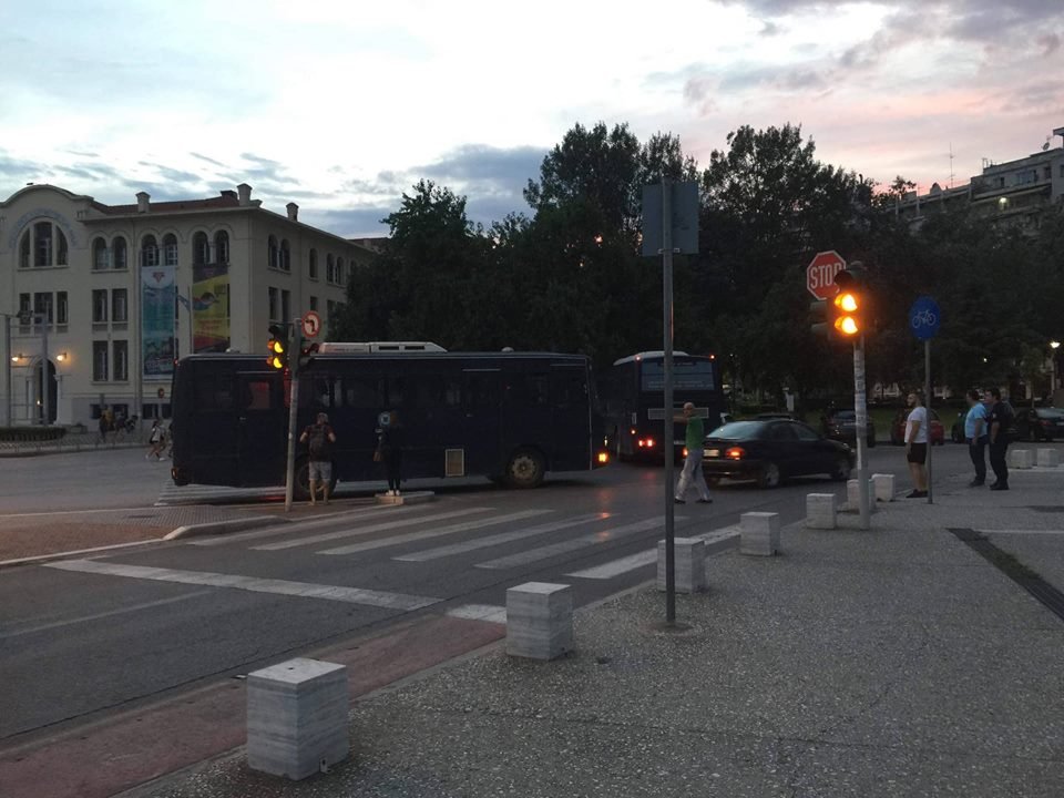 Ολοκληρώθηκε η πορεία για τη Μακεδονία στη Θεσσαλονίκη -Συνθήματα κατά Τσίπρα [εικόνες & βίντεο] | iefimerida.gr 2