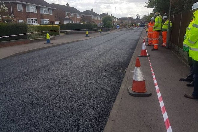 Η Ολλανδία κατασκευάζει δρόμους από ανακυκλωμένα πλαστικά [βίντεο] | iefimerida.gr 6