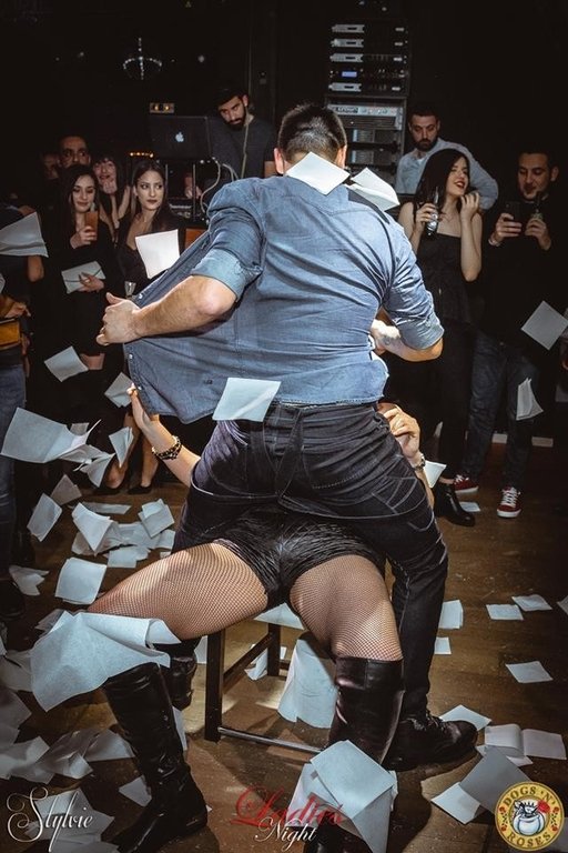 Power of Love: Αποκάλυψη για τον Πάνο Ζάρλα -Ηταν σέξι χορευτής σε Ladies Nights; [εικόνες] | iefimerida.gr 2