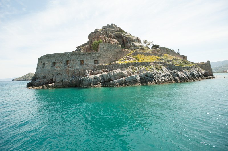 Σπιναλόγκα: Το νησάκι του πόνου που έγινε «μαγνήτης» για τους τουρίστες -4.000 επισκέπτες καθημερινά [εικόνες] | iefimerida.gr 0