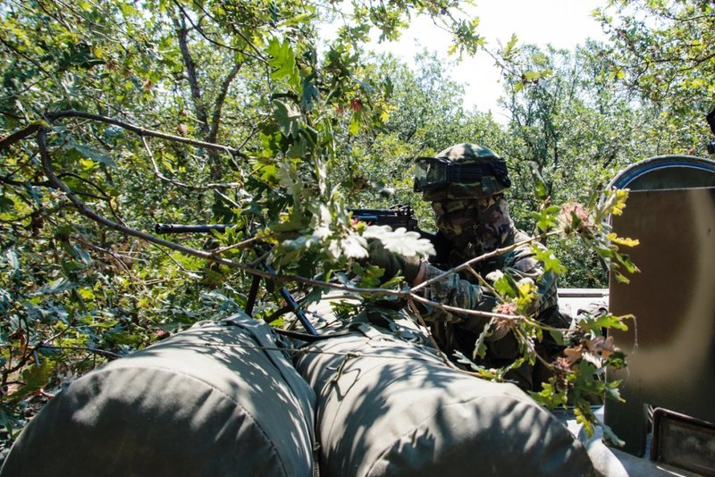 Επίδειξη δύναμης και υπεροχής -Ο ελληνικός στρατός σαν να ήταν σε πεδίο μάχης [εικόνες] | iefimerida.gr 3