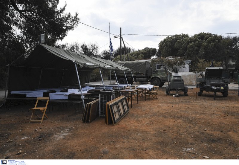 Ο στρατός στήνει σκηνές στο Μάτι- Για τους κατοίκους που έχασαν τα σπίτια τους [εικόνες] | iefimerida.gr 5