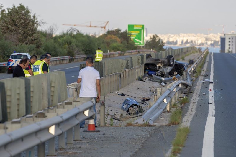 Τραγωδία στην Κύπρο: Σκοτώθηκαν σε τροχαίο δυο 11χρονα κορίτσια [εικόνες] | iefimerida.gr 2