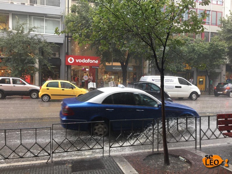 Καταρρακτώδης βροχή στη Θεσσαλονίκη -Ποτάμια οι δρόμοι [εικόνες] | iefimerida.gr 4
