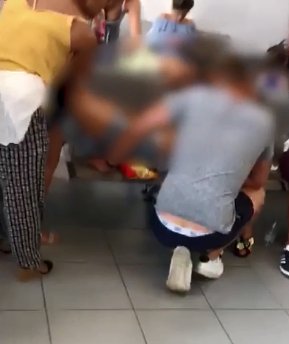 Κόλαση για 214 Αγγλους στη Ζάκυνθο -Τους άφησαν 3 ώρες σε αεροπλάνο με 48 βαθμούς [εικόνες] | iefimerida.gr 2