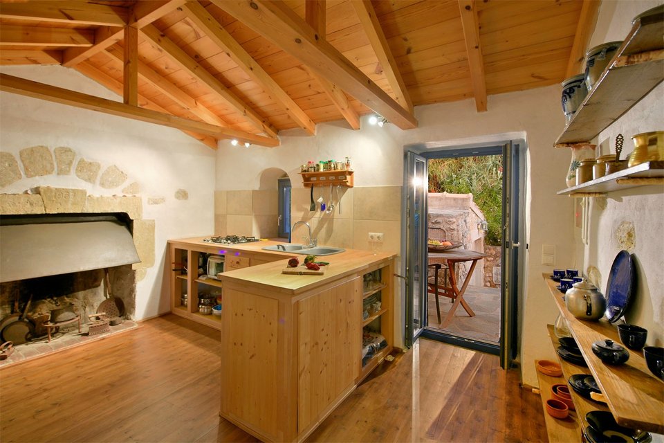 Το ονειρεμένο πετρόχτιστο σπίτι του Νίκου Καζαντζάκη στη Μάνη -Εδώ έγραψε τον «Αλέξη Ζορμπά» [εικόνες] | iefimerida.gr 11