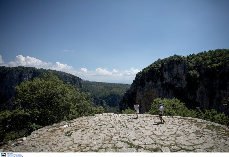 Η θέα «κόβει» την ανάσα